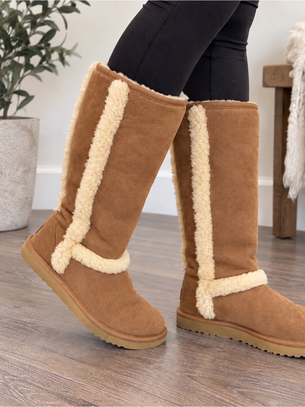UGG Sunburst Tall Chestnut Suede Shearling Boots Size 7